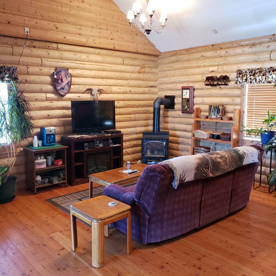 Wolf Den Log Cabin Motel And Rv Park Thayne 外观 照片